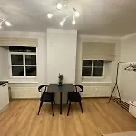 Old Town Quiet Rooftop Studio Apartment