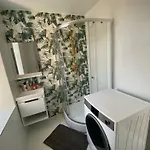 Old Town Quiet Rooftop Studio Apartment