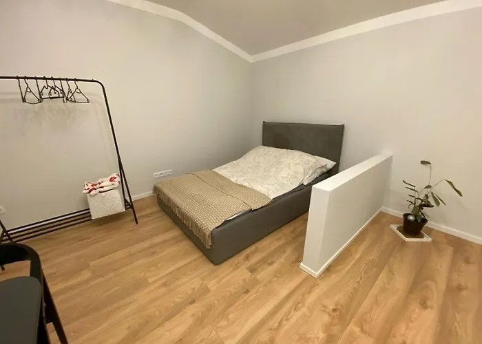 Old Town Quiet Rooftop Studio Apartment